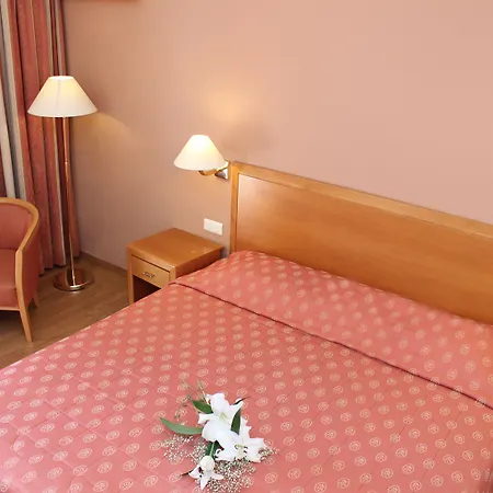 Strada Marina 4* Закинтос