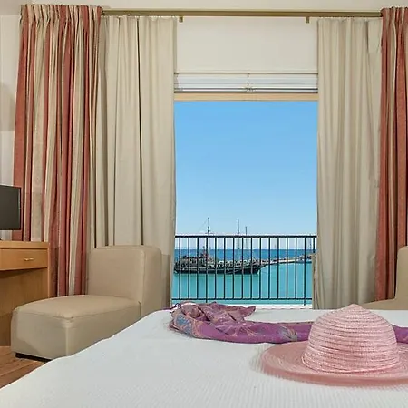 Strada Marina 4*