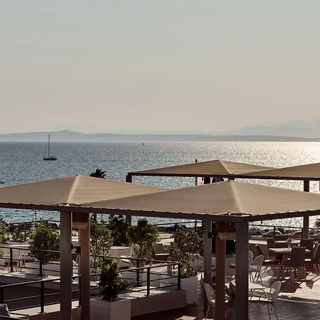 Strada Marina 4* 자킨토스 타운