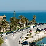 Strada Marina 扎金索斯镇