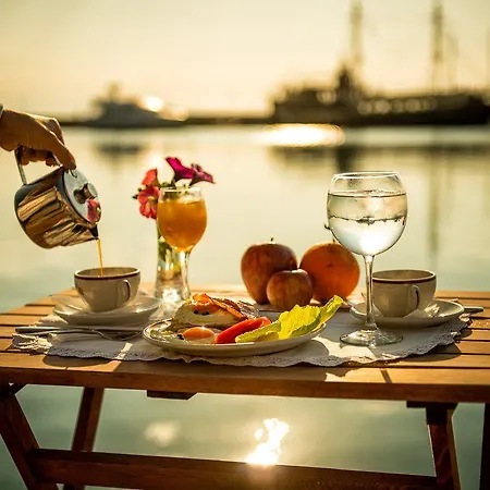 Ξενοδοχείο Strada Marina